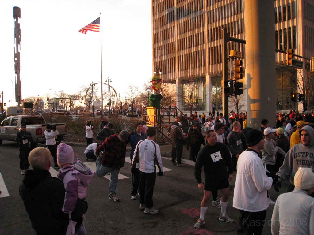 Detroit Turkey Trot 2008 10K 0125.jpg - The Detroit Turkey Trot 10K 2008, the 26th. running. Downtown Detroit Michigan. A balmy 22 degrees that morning. Race time of 58:24 for the 6.23 miles.